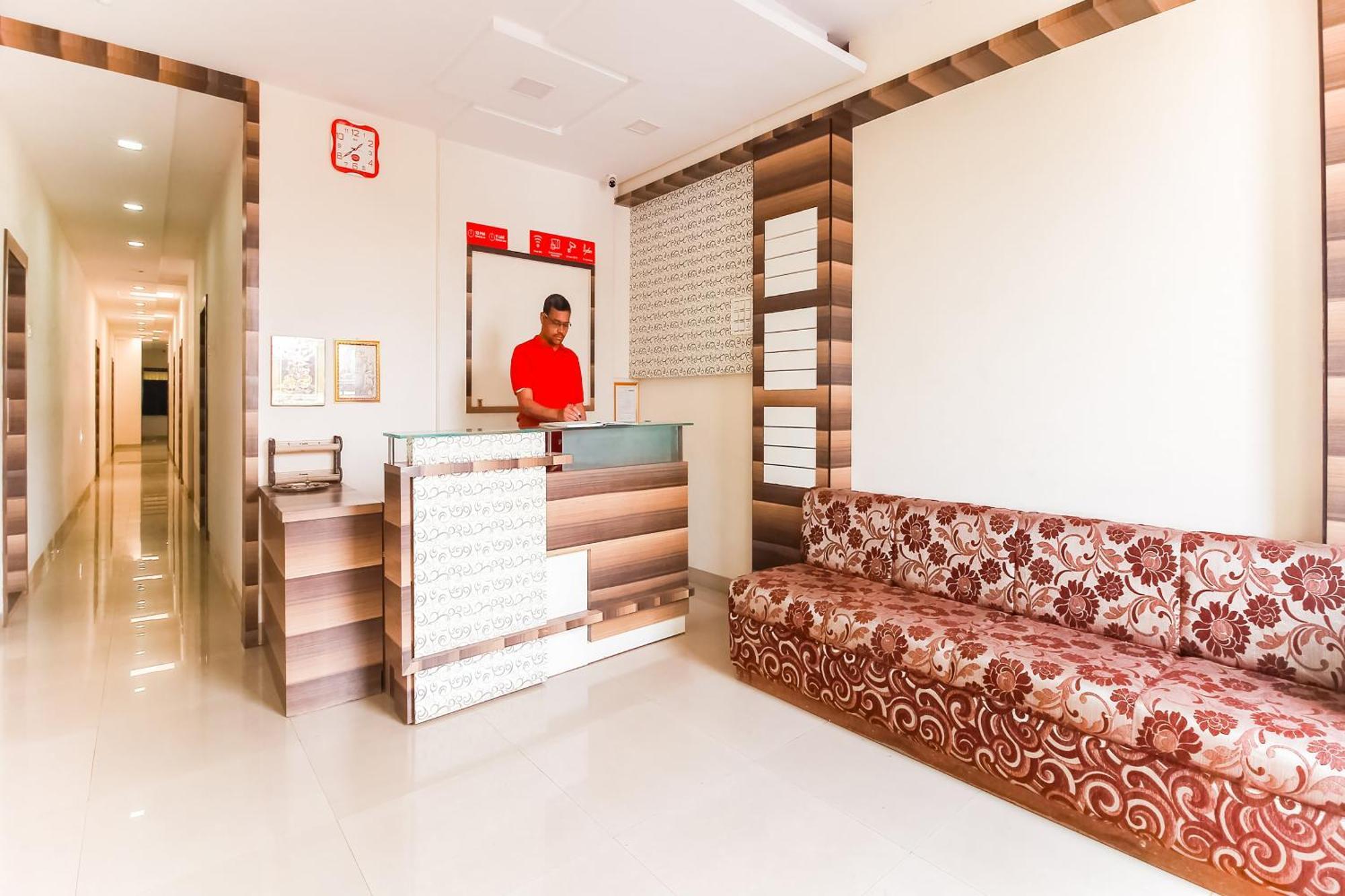 Hotel O Unique Inn Dhule Buitenkant foto